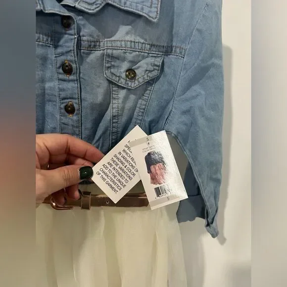 Girls Dress - Picture 2 of 4